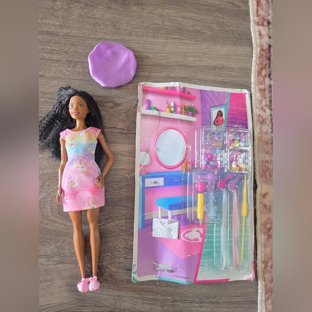 Barbie " Brooklyn " Hairstyling Doll